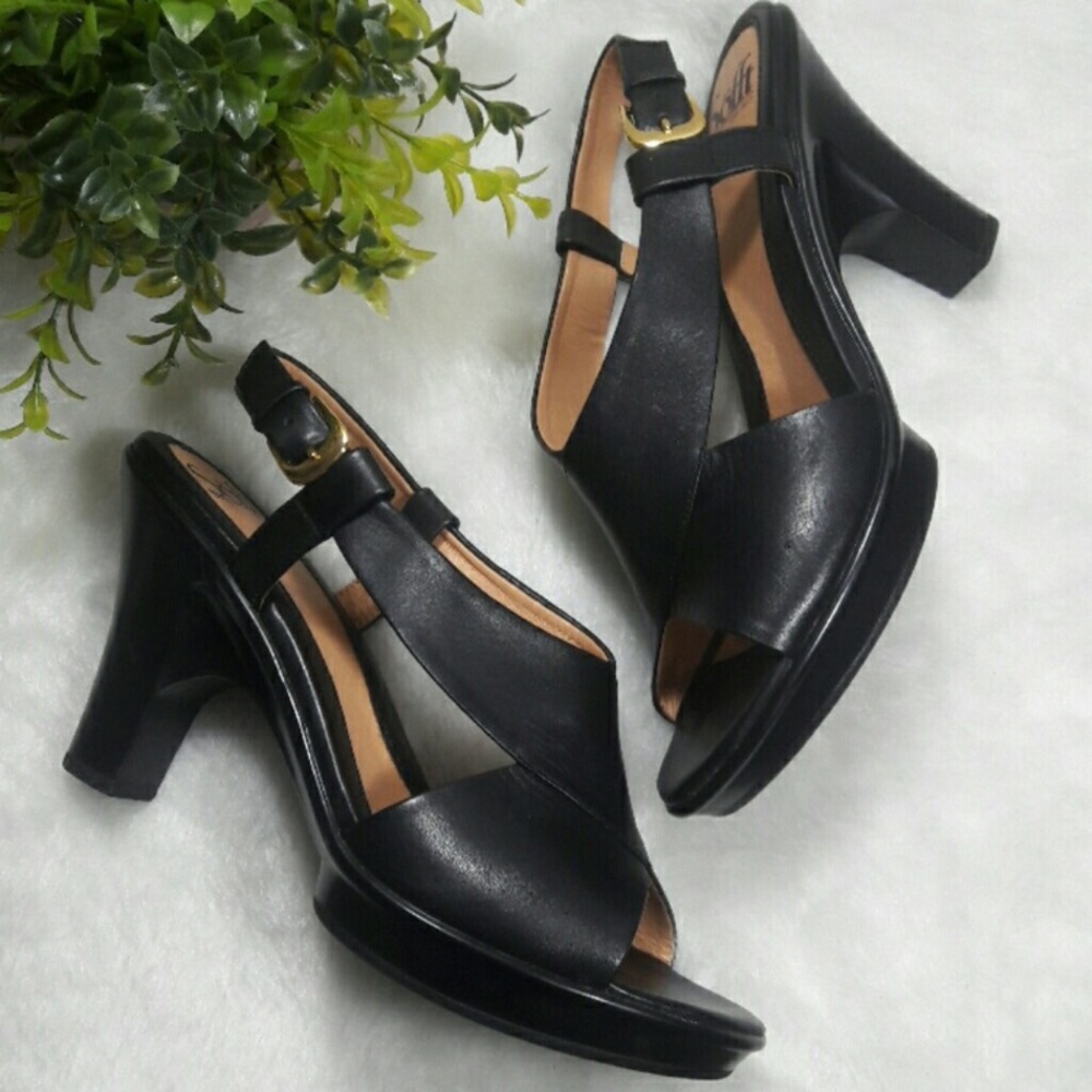 Sofft open toe platform heel